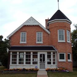 Museum Pioneer Home
