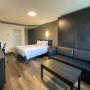 Guest room with queen bed(s) Guest room with queen bed(s)