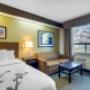 Well-equipped guest room Well-equipped guest room