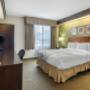 Guest room with queen bed(s) Guest room with queen bed(s)