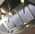 Nettoyage de ventilation de cuisine commerciale et institutionnelle