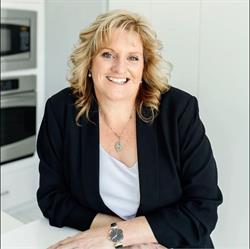 Rhonda Lodwick CENTURY 21 Foxx Realty Ltd.