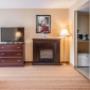 Spacious suite with fireplace Spacious suite with fireplace