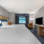 Guest room with queen bed(s) Guest room with queen bed(s)