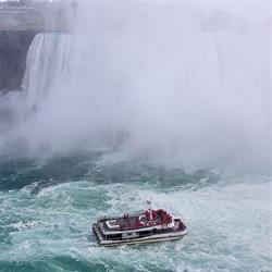 Queen Tour Niagara Falls Tours
