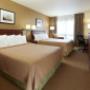 Spacious room with flat-screen television Spacious room with flat-screen television