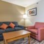 Spacious suite with sitting area Spacious suite with sitting area