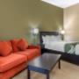 Guest room with queen bed(s) Guest room with queen bed(s)