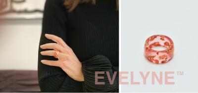 Evelyne
