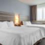 Guest room with queen bed(s) Guest room with queen bed(s)