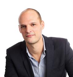Leo Chwoika Toronto Real Estate Agent