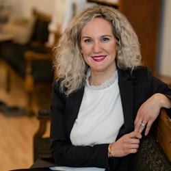 Kelly Byers, Sales Representative