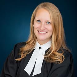Angie Lemieux, avocate