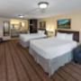 Guest room with queen bed(s) Guest room with queen bed(s)
