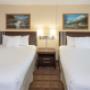 Guest room with queen bed(s) Guest room with queen bed(s)