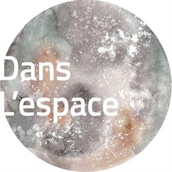 Dans l'Espace