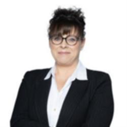 Jeannette Paradis, Courtier immobilier