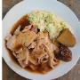 Notre assiette de porc, sauce maison, patate cuit le le méchoui et la succulente salade de chou crémeuse qui conquis ceux qui y goûte. Notre assiette de porc, sauce maison, patate cuit le le méchoui et la succulente salade de chou crémeuse qui conquis ceux qui y goûte.