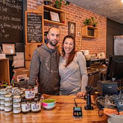 Une Faim de Loup comptoir local