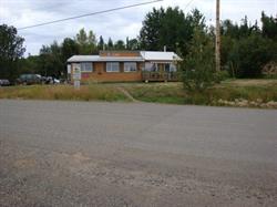 White Raven Grill & Grocery