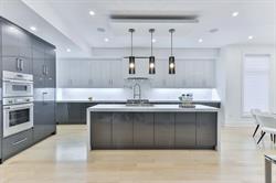 Universal Custom Kitchens Cabinets
